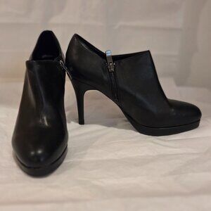 Liz Claiborne Stilletto Bootie, 8.5M. Black, New-Never worn